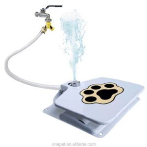 Outdoor Automatic Dog Drinking Fountain Step-On Design - Shaking Tails